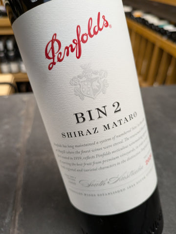 Penfolds Bin 2 Shiraz Mataro Austrália Tinto 2020