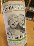 Carpe Diem Femme Fatale Moldávia Branco 2023